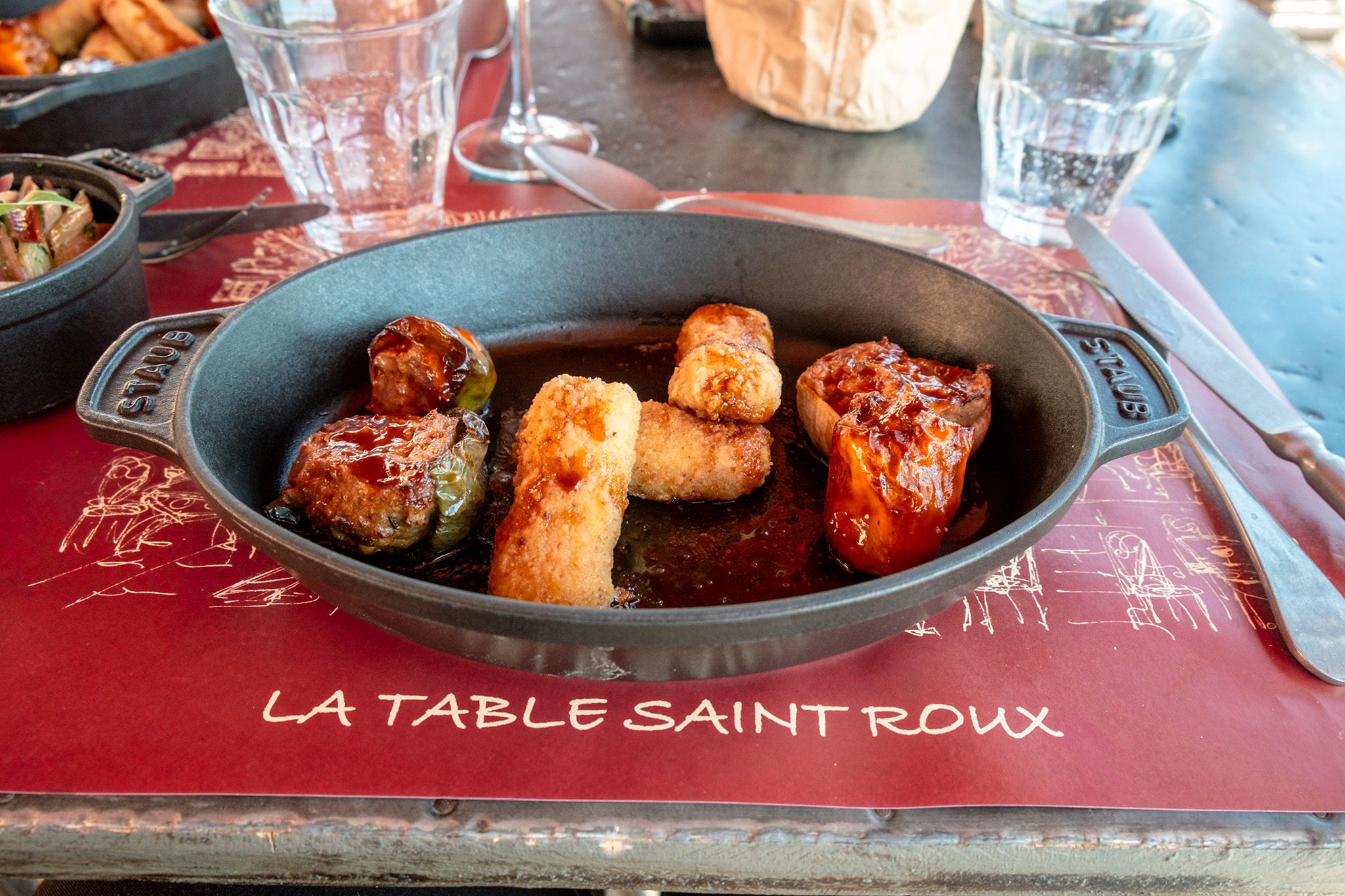 Das Mittagessen im table d'hôte